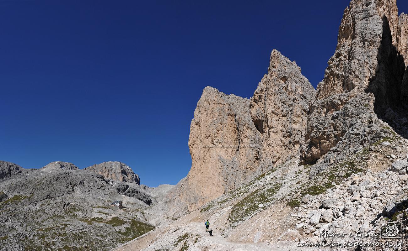 040 Val Duron Lago e Rifugio Antermoia.jpg